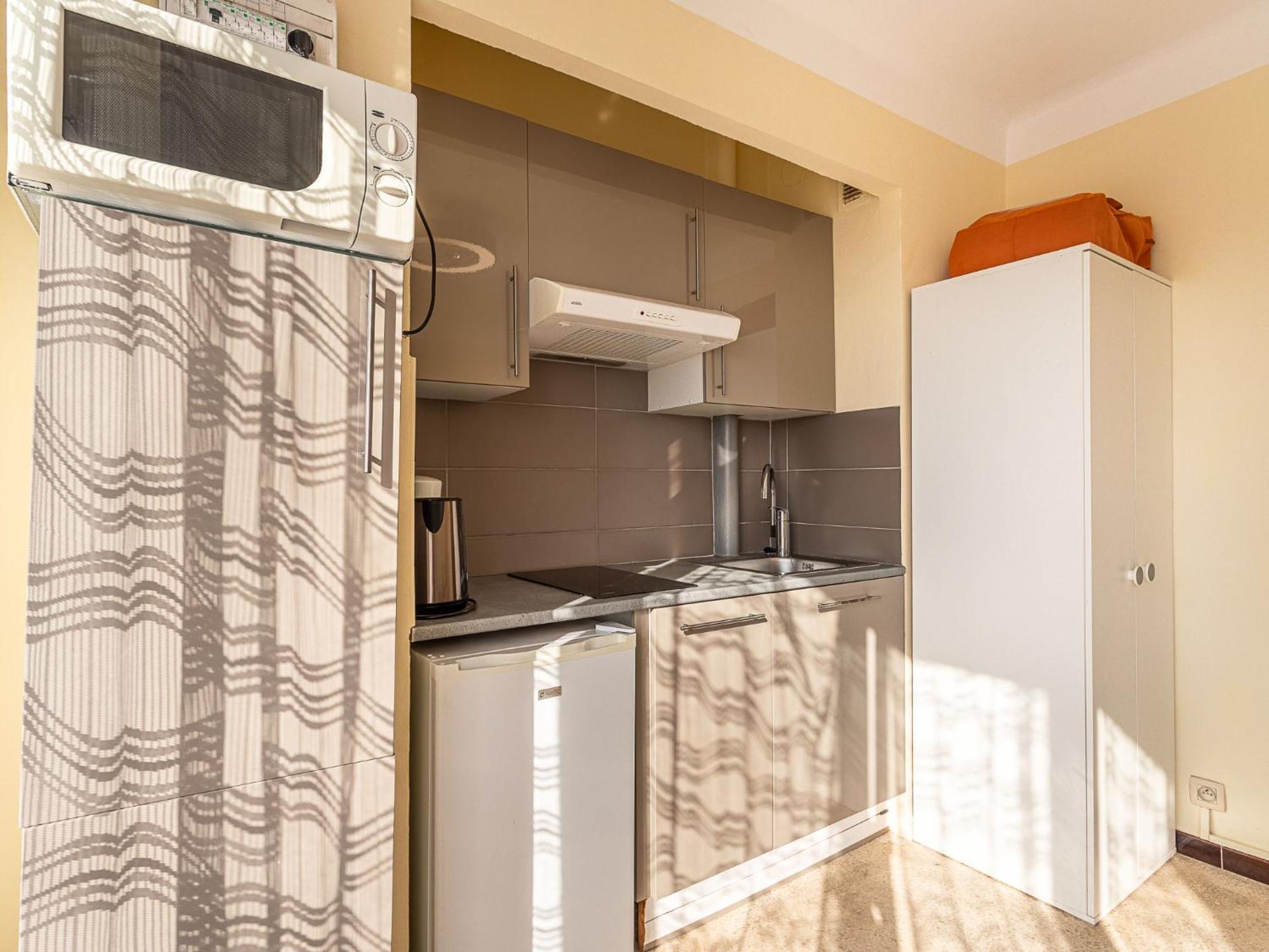 Studio Le Grand Large-4 By Interhome Le Lavandou Buitenkant foto