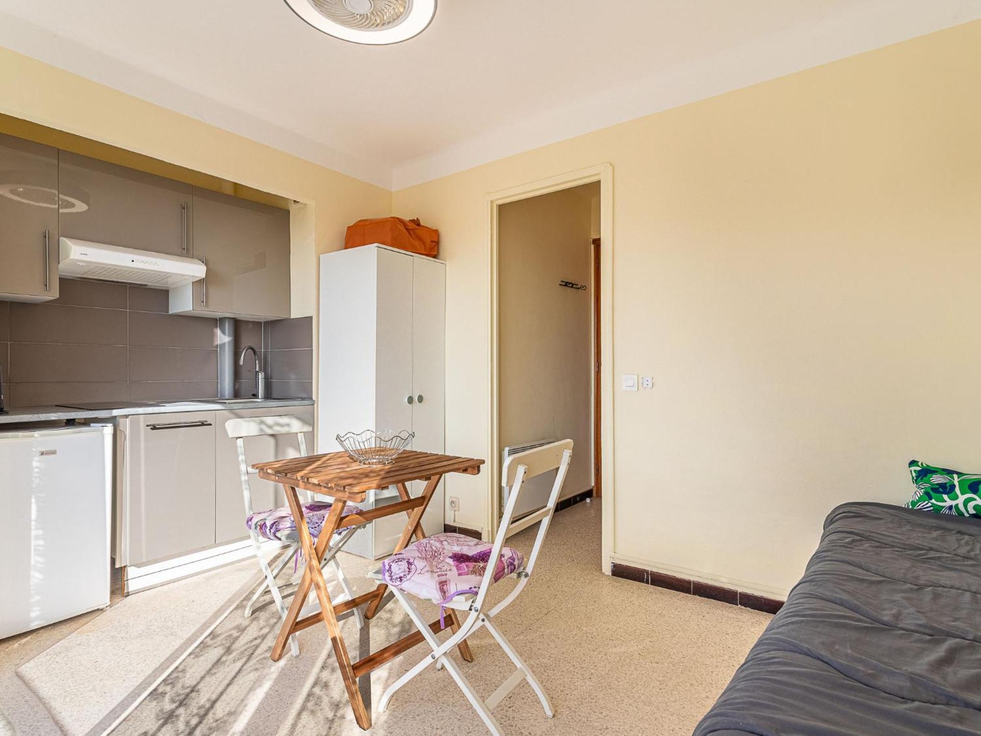 Studio Le Grand Large-4 By Interhome Le Lavandou Buitenkant foto